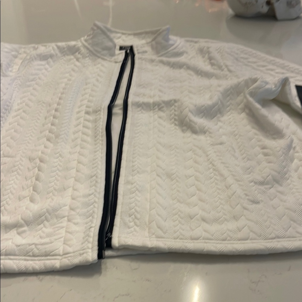 XL brand new sweater with tag attached got for friend as a gift too small